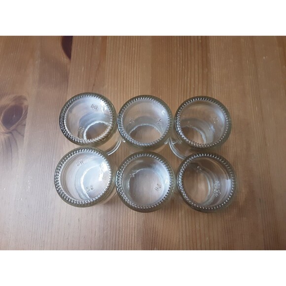 6 Small Glass Jars - Picture 3 of 4